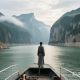 峡中白衣